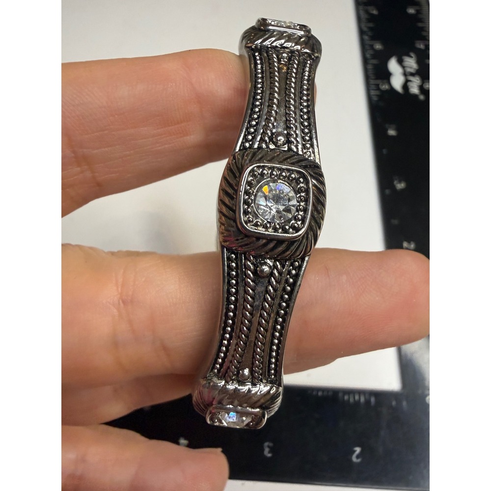 Silver Tone Hinged Bangle Bracelet Clear Crystal Cable Texture Rope Detail